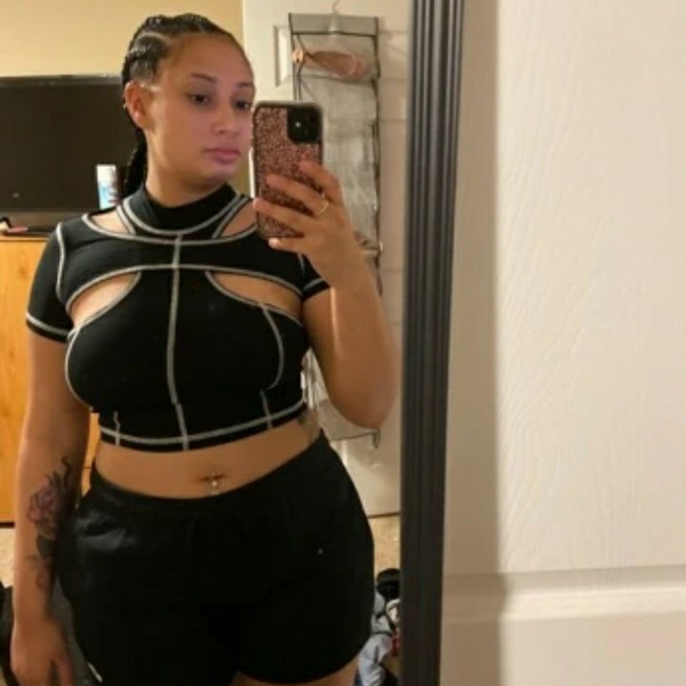 crop top - Picture 6 of 7